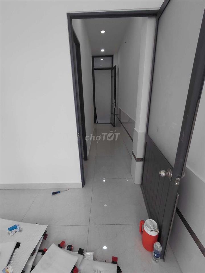CHÍNH CHỦ CHO THUÊ NHÀ 4,5 X 16M TRỆT LẦU 3PN, 2VC MỚI 100% 2 MÁY LẠNH