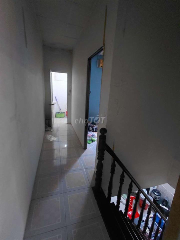 CHO THUÊ NHÀ 4 X 19M TRỆT LỬNG 3PN GẦN TRƯỜNG HỌC LÊ LAI TÂY THẠNH 
