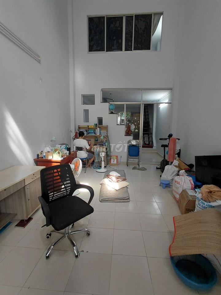 CHO THUÊ NHÀ 4 X 18M TRỆT LỬNG ĐÚC 1PN, 2VC MỚI ĐẸP Y HÌNH P.TÂY THẠNH
