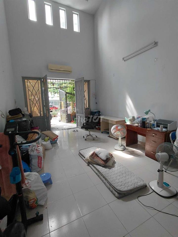 CHO THUÊ NHÀ 4 X 18M TRỆT LỬNG ĐÚC 1PN, 2VC MỚI ĐẸP Y HÌNH P.TÂY THẠNH