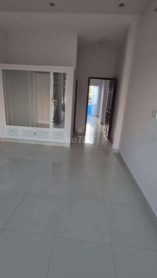 CHO THUÊ NHÀ 4 X 14M 2LAU, 2PN SẴN MÁY LẠNH SÁT TÂY THẠNH