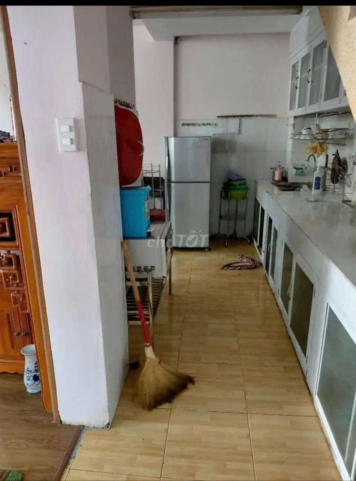 CHO THUÊ CHUNG CƯ TẦNG TRỆT CHUNG CƯ TÂY THẠNH 110M2 SỬ DỤNG 3PN