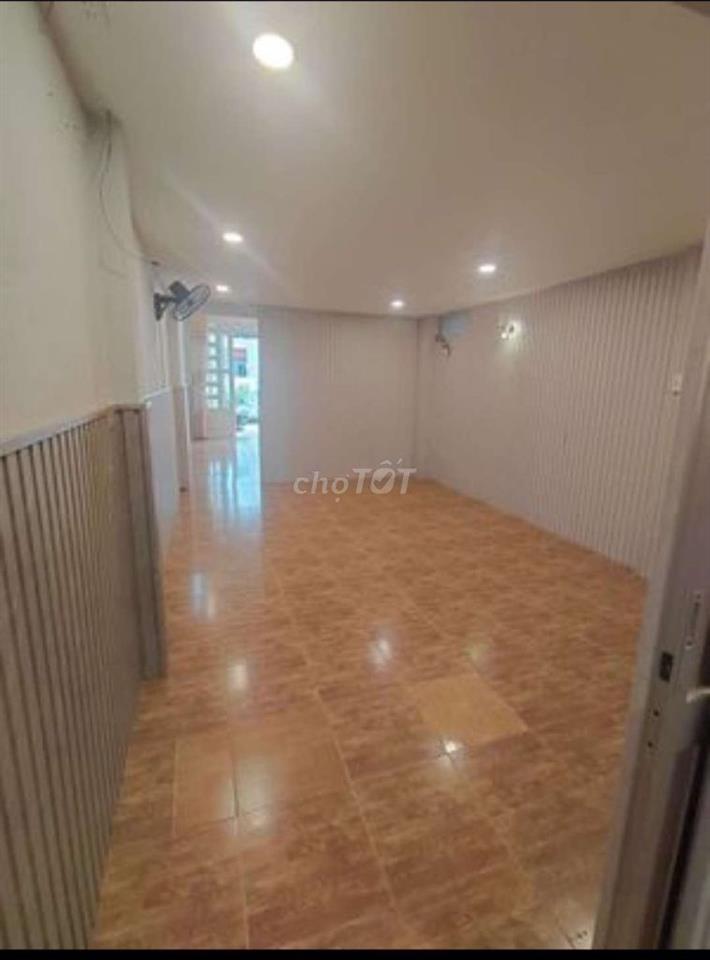 CHO THUÊ NHÀ 4 X 18M TRỆT LỬNG 3PN, 1VC HẺM 3 GÁC GẦN TRƯỜNG HỌC CNTP 
