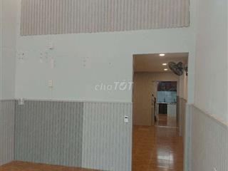 CHO THUÊ NHÀ 4 X 18M TRỆT LỬNG 3PN 1VC GẦN CNTP LÊ TRỌNG TẤN 