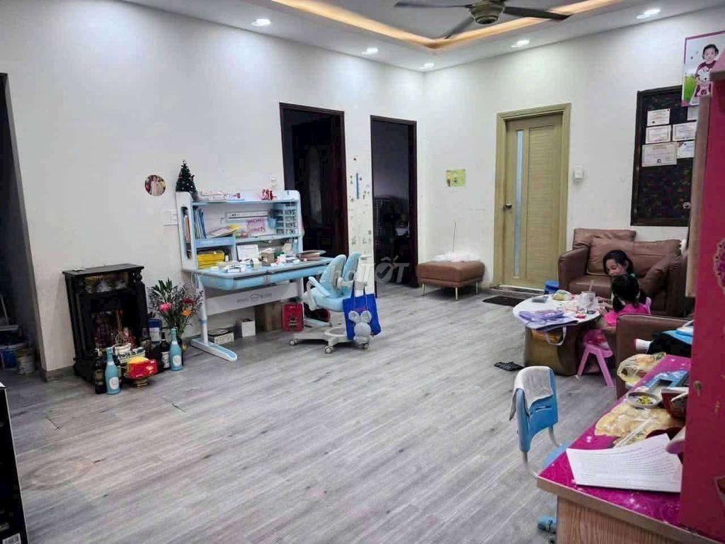 BÁN CHUNG CƯ TÂY THẠNH LẦU 1 DT 72M 2PN Y HÌNH 