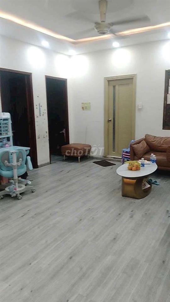 BÁN CHUNG CƯ TÂY THẠNH LẦU 1 DT 72M 2PN Y HÌNH 