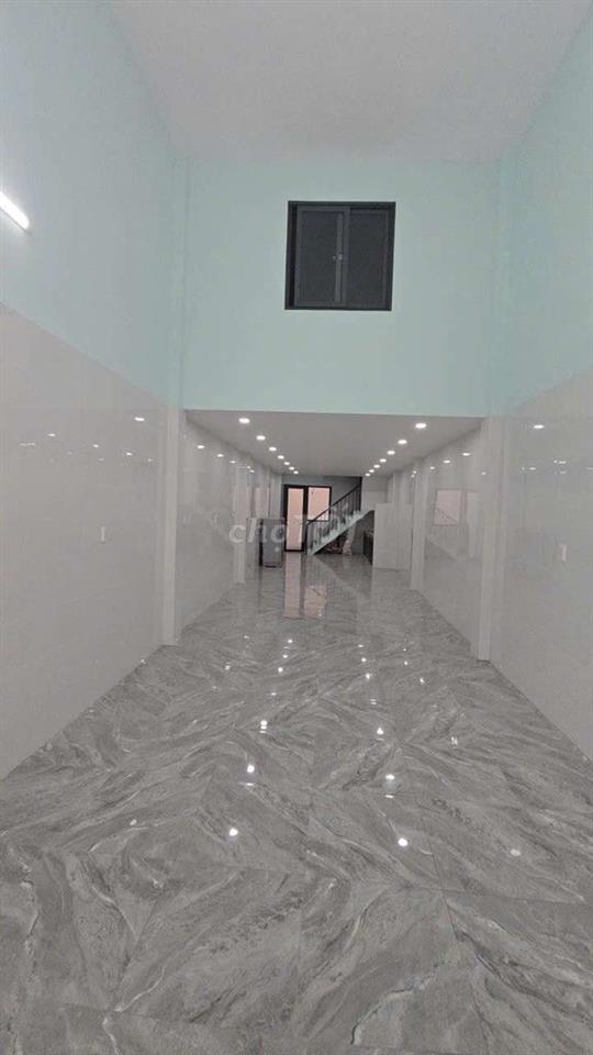 CHO THUÊ NHÀ 4 X 20M TRỆT LỬNG 2PN 2VS MỚI ĐẸP 100% HƯƠNG LÔ 3 GẦN  