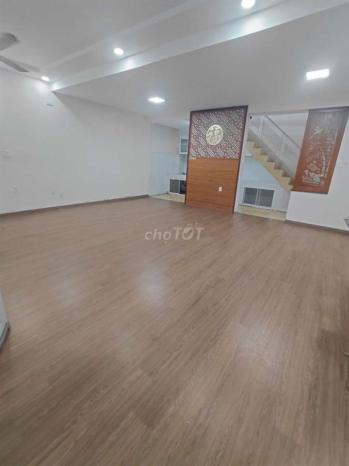 CHO THUÊ CHUNG CƯ TẦNG TRỆT 86M2 GỒM 3PN 
