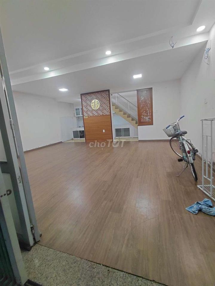CHO THUÊ CHUNG CƯ TẦNG TRỆT 86M2 GỒM 3PN 