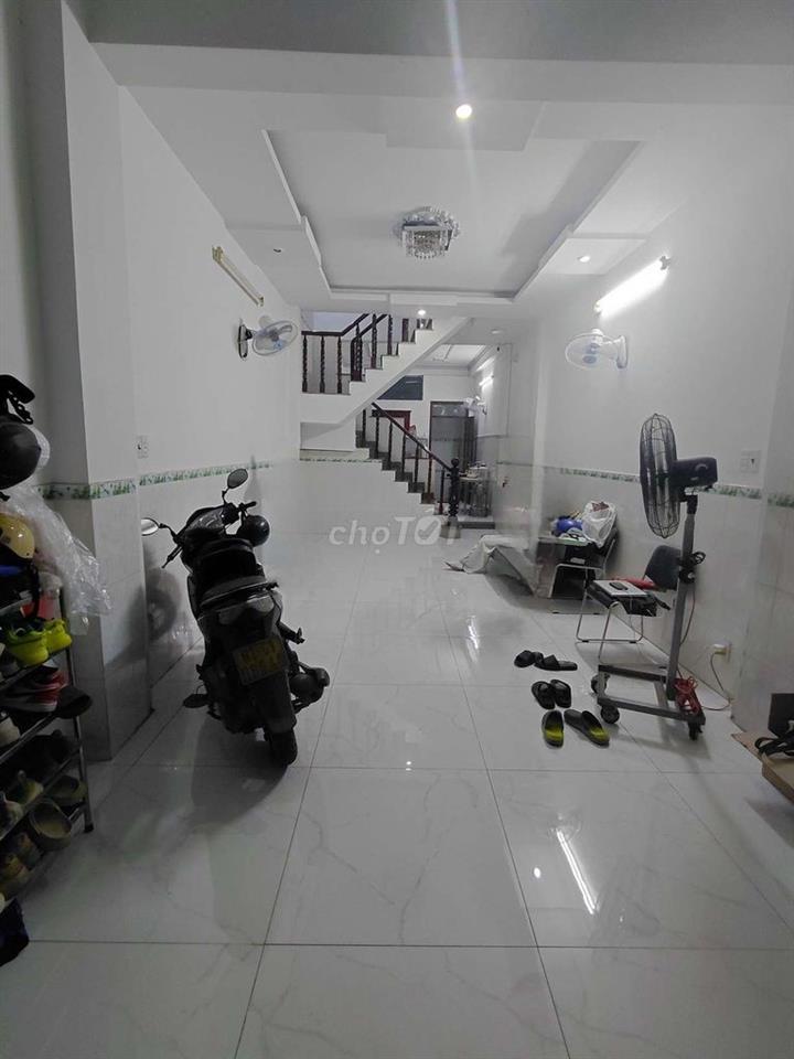 CHO THUÊ NHÀ 4 X 15M 3 LẦU, 5PN MẶT TIỀN ĐƯỜNG T6 TÂY THẠNH 