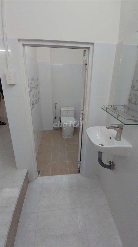CHO THUÊ NHÀ 4 X 16M TRỆT LỬNG 3PN, 2VC LÊ TRỌNG TẤN P.TÂY THẠNH 