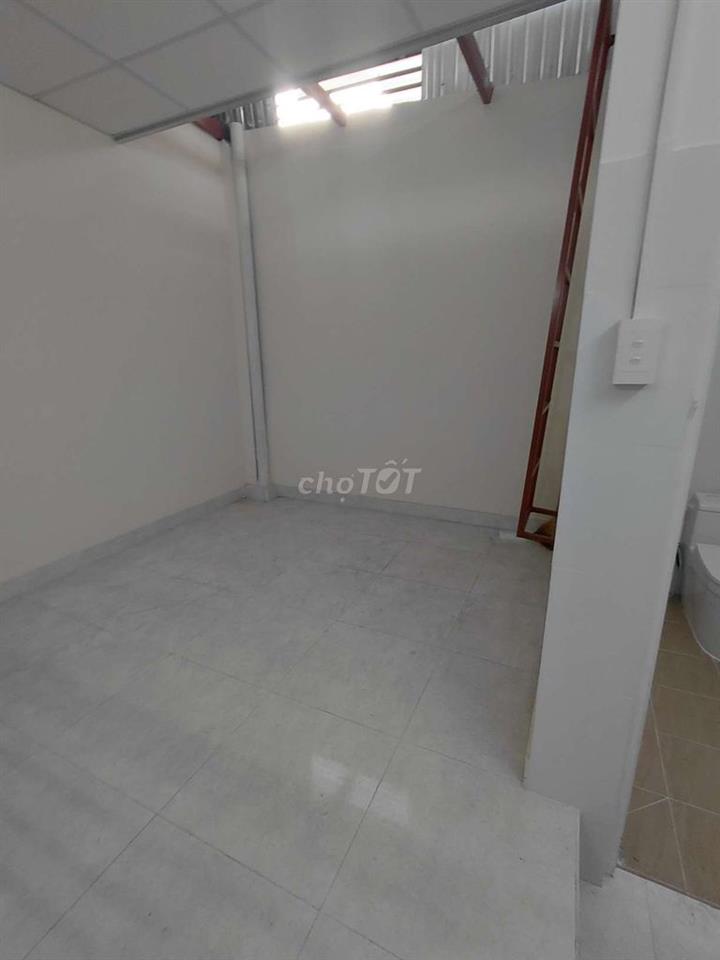 CHO THUÊ NHÀ 4 X 16M TRỆT LỬNG 3PN, 2VC LÊ TRỌNG TẤN P.TÂY THẠNH 