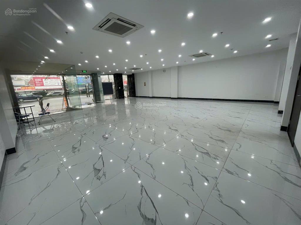 Bán tòa văn phòng phố vip cầu giấy  xuân thủy lô góc 8 tầng 1 tum 2 hầm mặt tiền 15m
