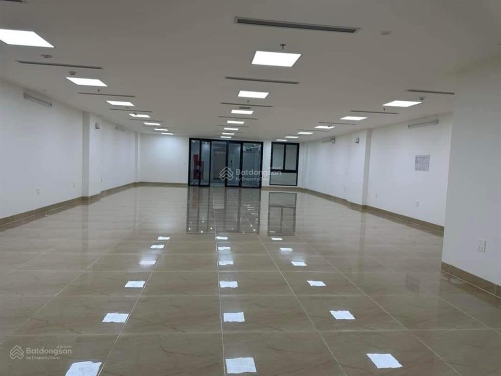 Cho thuê nhà phố hoàng ngân xây mới 9 tầng nổi 1 hầm mặt tiền 5,6m phù hợp làm công ty kinh doanh