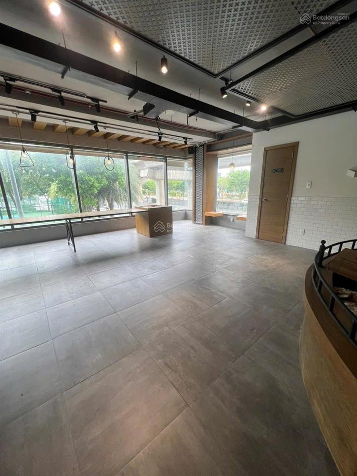 Căn shophouse góc 2mt masteri thảo điền, quận 2 metro saigon