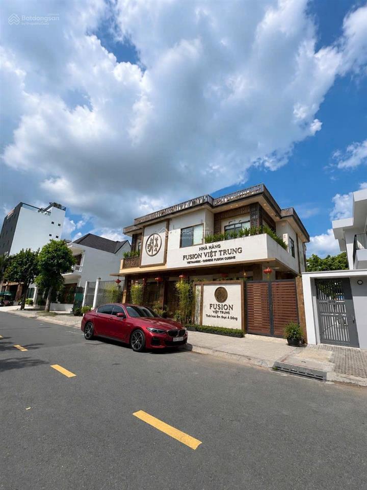 Biệt thự view sông quận 2 kinh doanh nhà hàng cafe, văn phòng. dtsd 450m2 giá siêu tốt