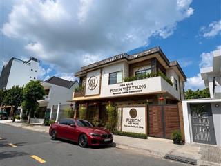 Biệt thự view sông quận 2 kính doanh nhà hàng cafe , văn phòng. dtsd 450m2 giá siêu tốt