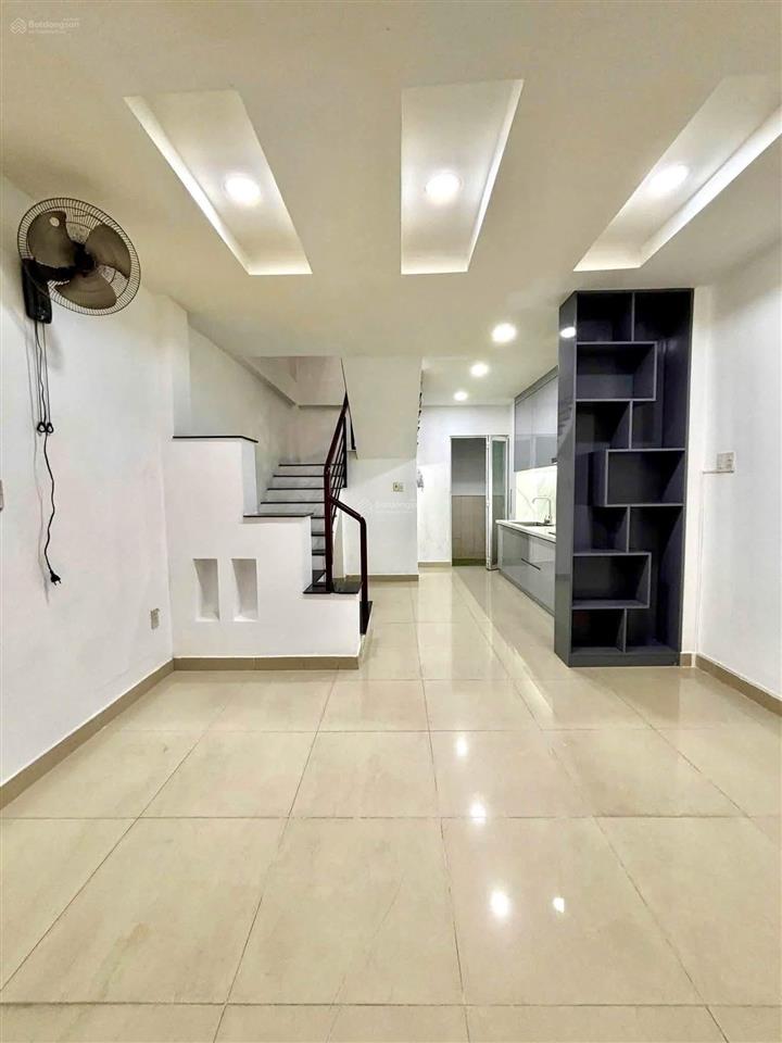 Nhà mặt tiền q10 ngang 7m kd showroom, siêu thị, phòng khám, spa
