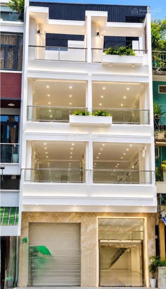 Nhà mặt tiền q10 ngang 7m kd showroom, siêu thị, phòng khám, spa