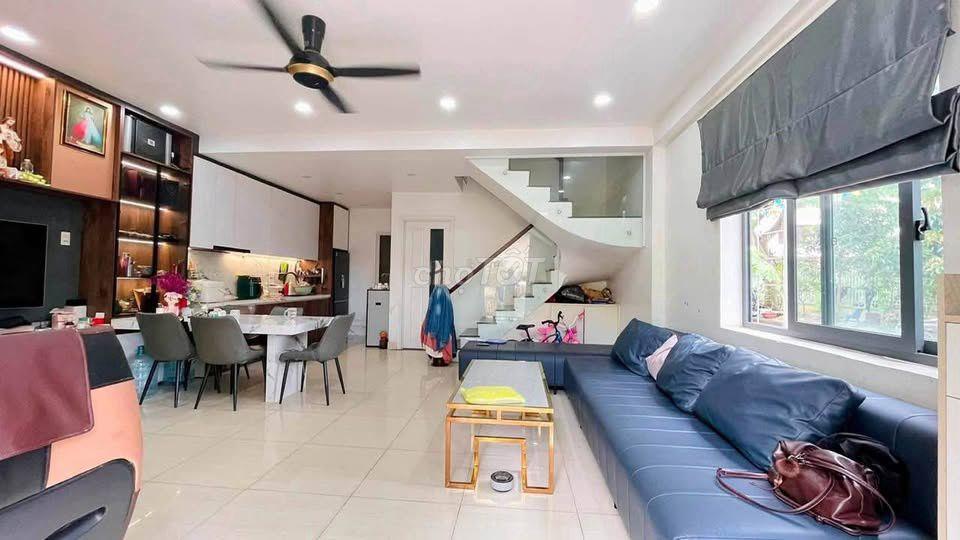CẦN BÁN GẤP CĂN TRỆT CHUNG CƯ GIA PHÚ - NHÀ MỚI Ở LIỀN