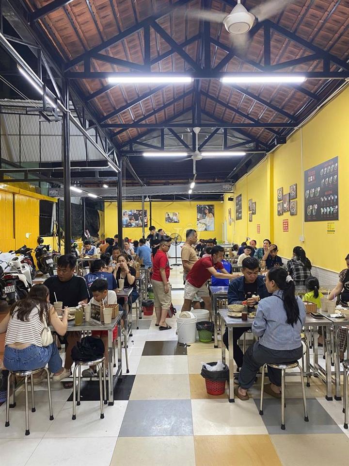 400m2 Mặt bằng cho thuê kinh doanh siêu tốt