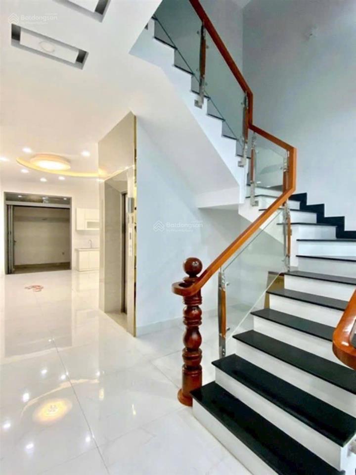 Bán nhà hẻm xe tải đường khuông việt 4.3 x 20m, trệt 3 lầu st ( có thang máy) giá 12.5 tỷ/tl