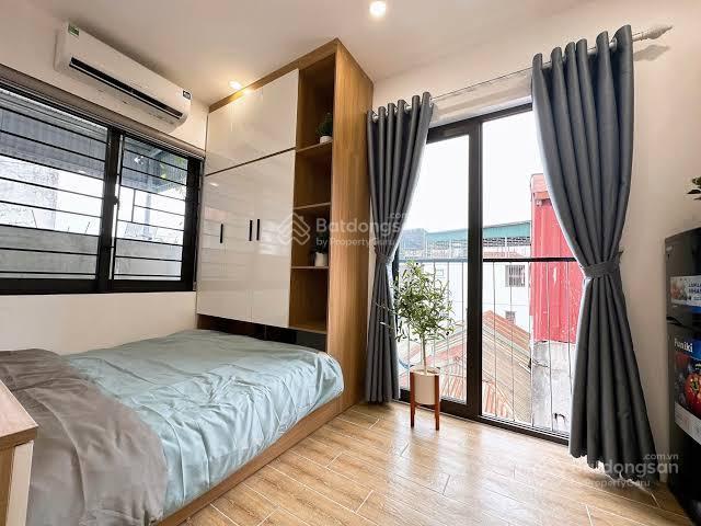 Cho thuê nhà căn góc 2 mặt tiền hẻm xe tải lạc long quân  4,15 x 12m, 3 lầu có 5 phòng  giá 21tr