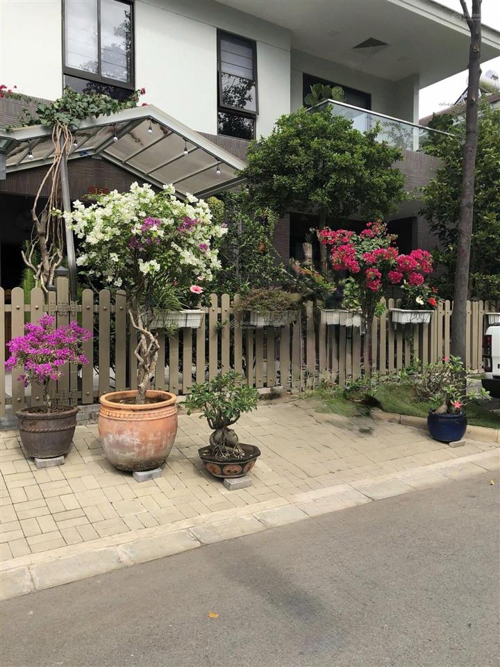 Bán biệt thự sân vườn đơn lập, gần global city, quận 2 cũ, giá 26 tỷ.  0919 393 ***