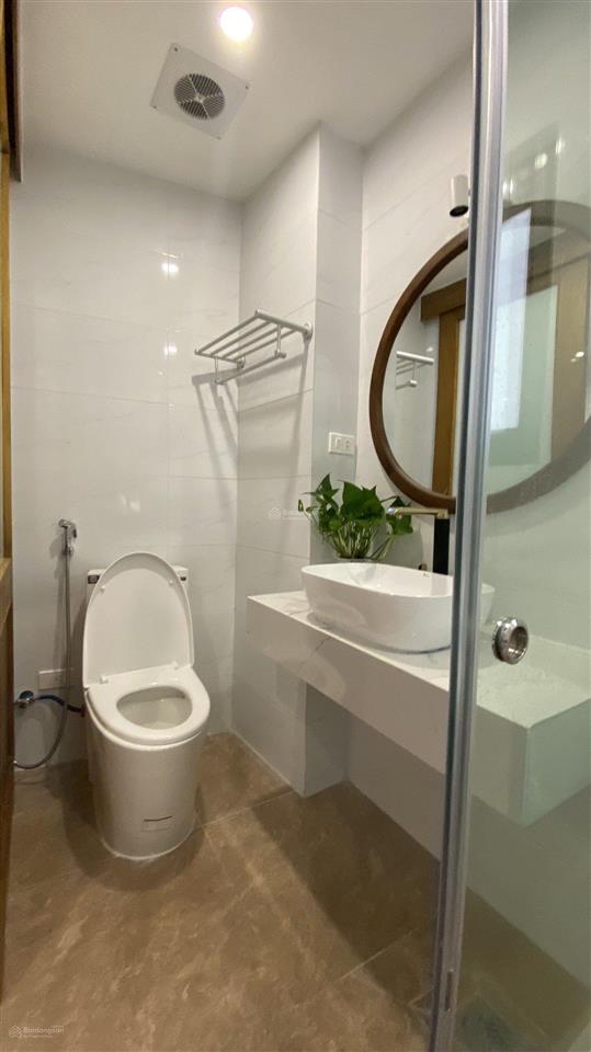 Cho thuê căn hộ 1 phòng ngủ linh lang,đào tấn.đầy đủ tiện nghi,pccc,oto đỗ cửa. 0833 811 ***