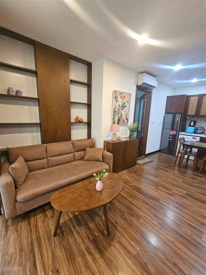 Cho thuê căn hộ 1n1k đào tấnlinh lang, diện tích 45m2, thoáng sáng, giá từ 10tr/th.  0833 811 ***
