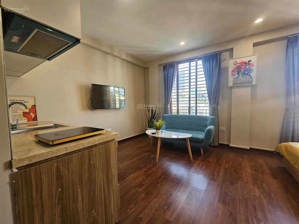 Chính chủ cho thuê ccmn trần thái tông, cầu giấy, đủ nội thất, giá 7tr/th.  0833 811 ***