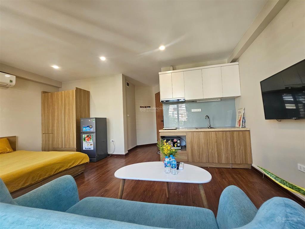 Chính chủ cho thuê ccmn trần thái tông, cầu giấy, đủ nội thất, giá 7tr/th.  0833 811 ***