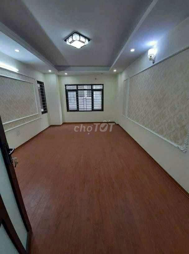 Nhà 4 tầng 4 phòng ngủ -Hà Đông