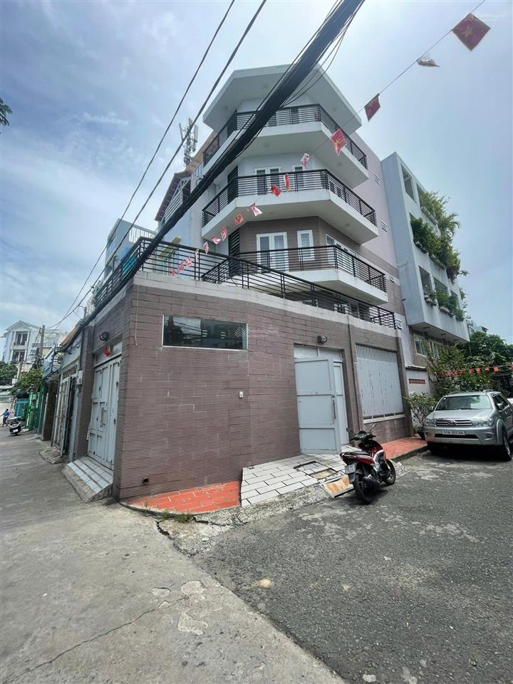 Cho thuê căn góc 2 mặt lê đại hành p11 q11 nhà 5 tầng