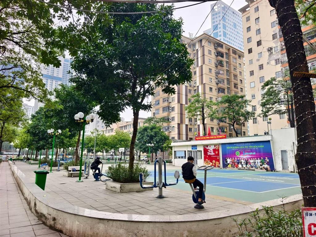 Bán biệt thự phố dương đình nghệ,lô góc 2 mặt tiền,view công viên,dt275m 4 tầngmt20mgiá 124 tỷ