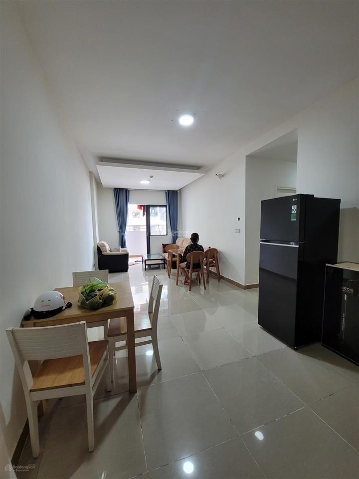 Cho thuê phòng 15m2 trong 3pn 97m2 tại chung cư đức khải chỉ 2,5tr/tháng.  0902 665 *** mỹ lệ