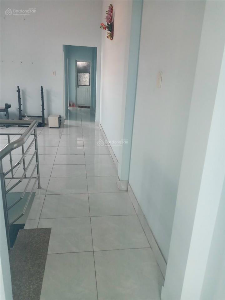 Bán hai căn nhà chung một sổ hồng chính chủ