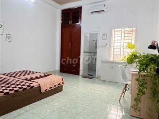 Chính chủ cho thuê phòng thoáng đầy đủ nội thất, gần chợ Hiệp Thành