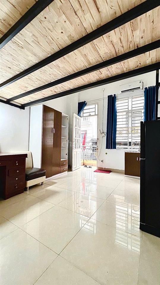 CHÍNH CHỦ CHO THUÊ PHÒNG GÁC MỚI BAN CÔNG, GẦN CVPM QUANG TRUNG Q12