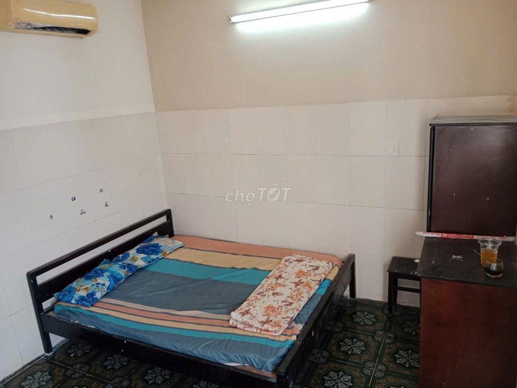 Phòng Trọ Rộng Đầy Đủ Nội Thất Giá Rẻ Ngay Cầu Tham Lương