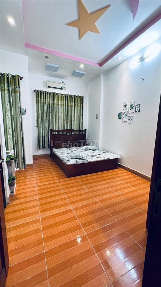 Chính Chủ Cho Thuê Phòng Ban Công Nội Thất Cao Cấp 725 Trường Chinh