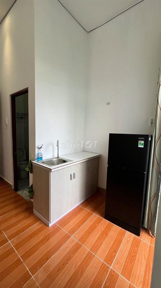 Chính Chủ Cho Thuê Phòng Ban Công Nội Thất Cao Cấp 725 Trường Chinh