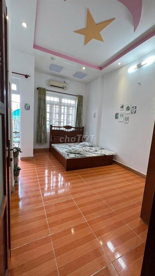 Chính Chủ Cho Thuê Phòng Ban Công Nội Thất Cao Cấp 725 Trường Chinh