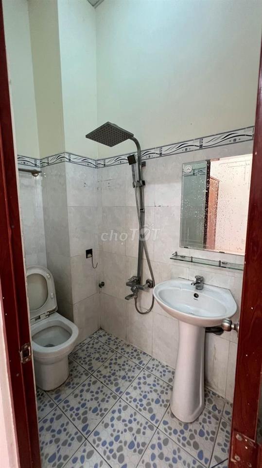 Chính Chủ Cho Thuê Phòng Ban Công Nội Thất Cao Cấp 725 Trường Chinh