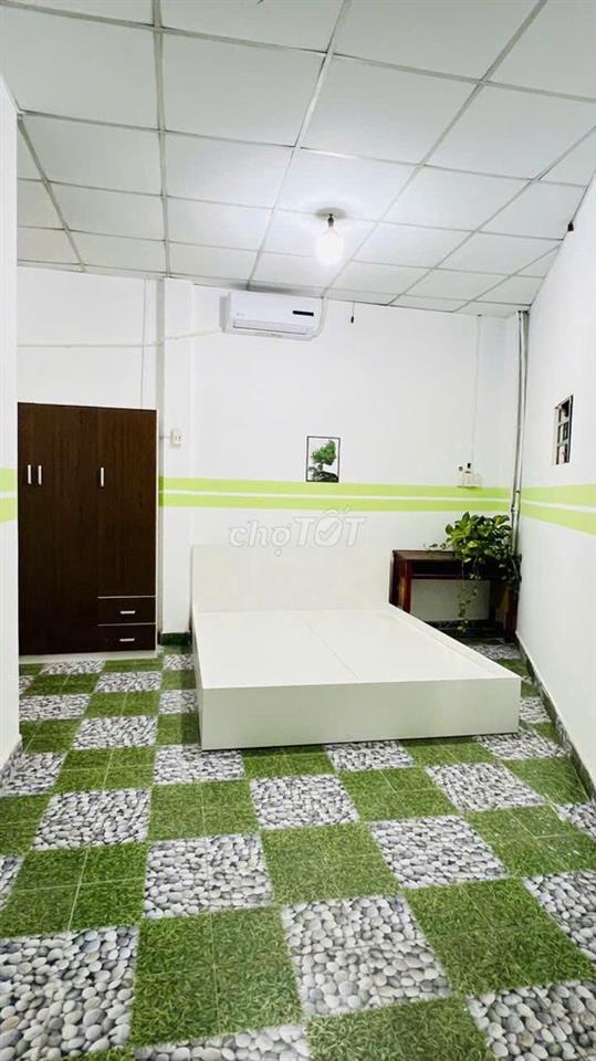 Phòng Full Nội Thất Lầu 1 Rộng Dãi Phòng Mới Vào Ở Ngay