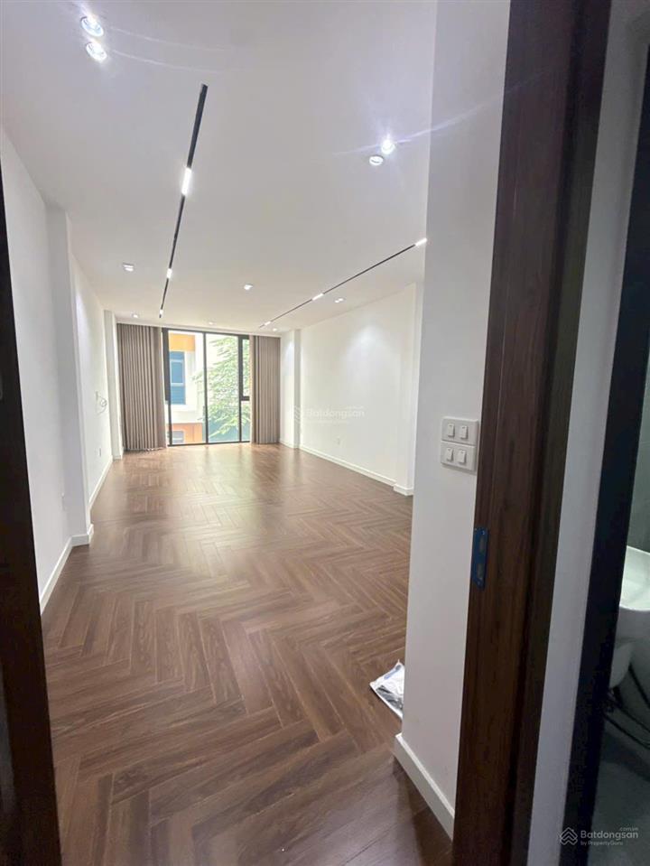 Bán tòa building 6 tầng đường vạn xuân, vừa ở kết hợp văn phòng, kinh doanh, nt cao cấp
