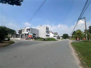 Mt kinh doanh dx nhựa 8m giá 2.5 tỷ đối diện cổng trường học ptth định hoà. vị trí đẹp buôn bán ok
