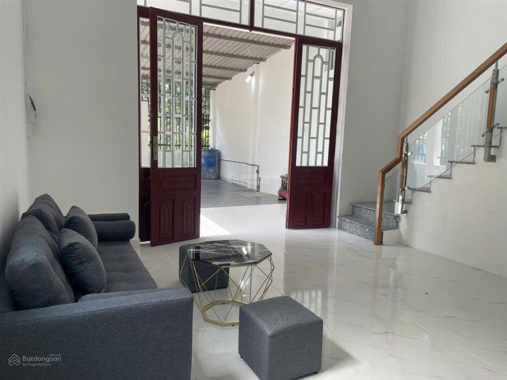 Nhà định hoà 1 trệt 1 lửng 2p ngủ sân xe hơi dt 5x18m thổ cư 60m2 đường xe hơi giá 1 tỷ 990tr