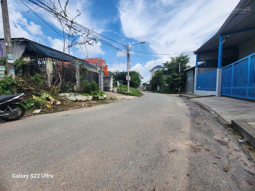 Đất định hòa thủ dầu một mặt tiền dx nhựa 7m giá chỉ 10 triệu/m2