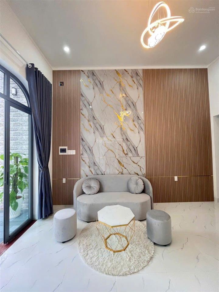 Nhà định hòa giá chỉ 2tỷ580 mặt tiền nhựa kinh doanh nhỏ lẻ dt 5x22m thổ cư 60m 2 p ngủ sân 2 ôtô